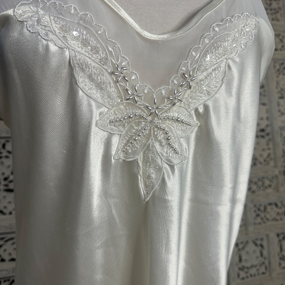 Vintage Intimo Amore Cream Ivory Beaded V Neck Slip Nightgown Sz Medium - Picture 4 of 7